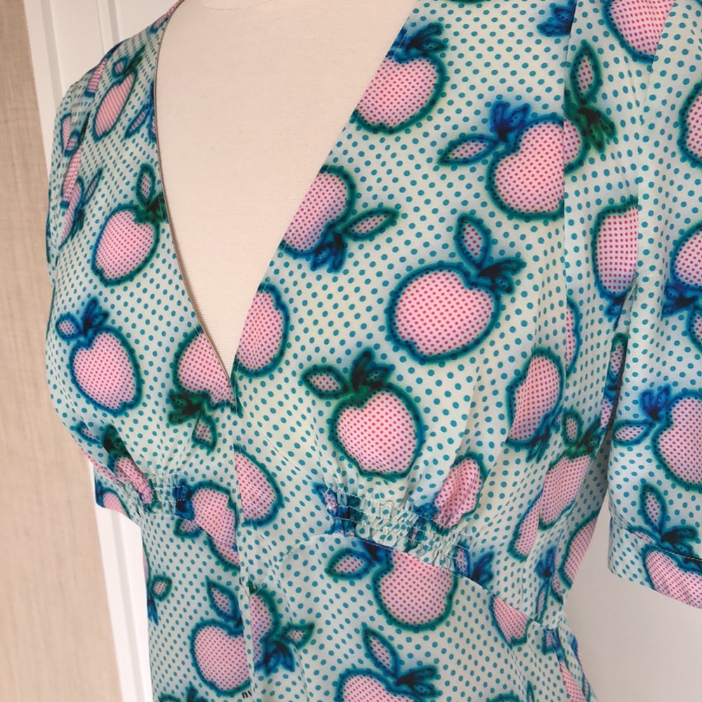 🎉HP💖Miu Miu Runway Editorial Apple Print Dress - Picture 5 of 11